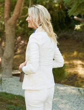 Load image into Gallery viewer, Frank &amp; Eileen Dublin Blazer in White
