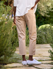 Load image into Gallery viewer, Frank &amp; Eileen Italian Chino Pant in Khaki
