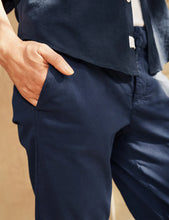 Load image into Gallery viewer, Italian Chino Pant in Navy
