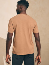 Load image into Gallery viewer, Faherty Men&#39;s Sunwashed Pocket Tee in Walnut
