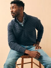 Load image into Gallery viewer, Faherty Epic Quilted Fleece Pullover in Navy Melange

