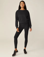 Load image into Gallery viewer, Beyond Yoga On the Go Pullover in Black
