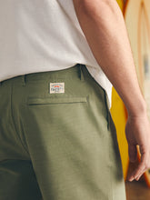 Load image into Gallery viewer, Faherty Men&#39;s Belt Loop All Day Shorts in Olive

