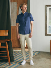 Load image into Gallery viewer, Faherty Men&#39;s SS Movement Shirt in Navy Dusk Diamond Print
