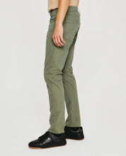 Load image into Gallery viewer, AG Tellis Men&#39;s Pant in Armory Green
